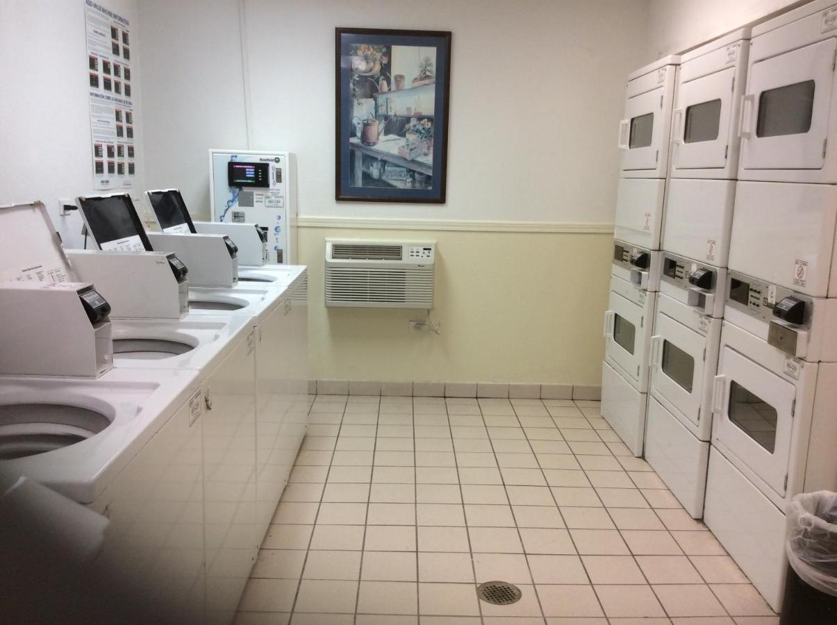 Intown Suites Extended Stay Chicago Il - Elk Grove O'Hare Елк Гроув Вилидж Екстериор снимка
